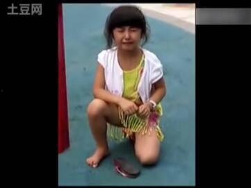 网友爆料大宝贝视频,网友热议背后的真相